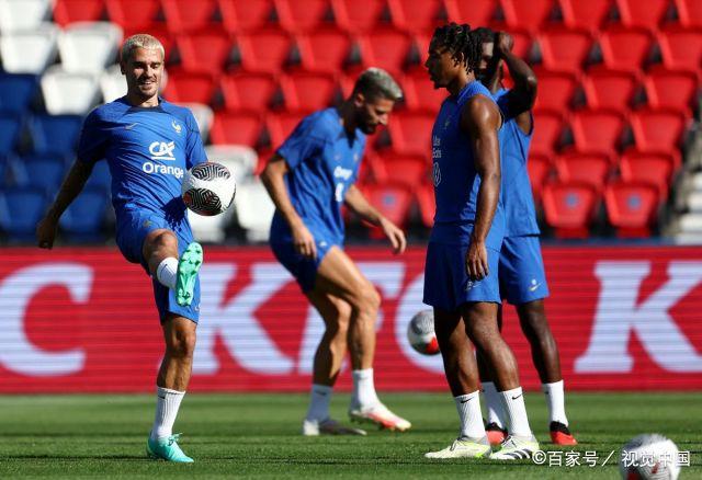 米兰体育app里昂今晨刷新队史纪录今夜托特纳姆调整名单以备CBA季后赛，姆巴佩在塞尔维亚队比赛中赛况扑朔迷离瞬间刷屏的简单介绍